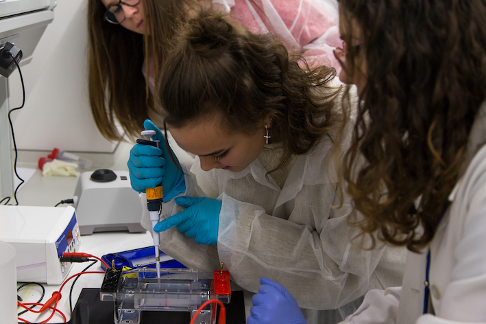 participante realizando una prueba