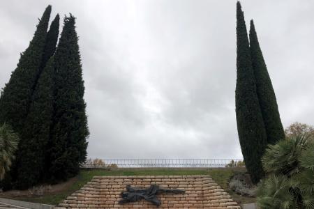 Monumento a los caídos en el cuartel de la montaña. Parque del Oeste de Madrid